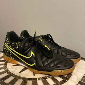 Nike Tiempo soccer shoes, black leather with highlighter yellow splash, Size 7